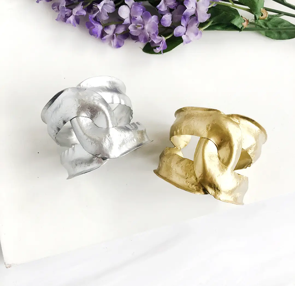 artifact cuff