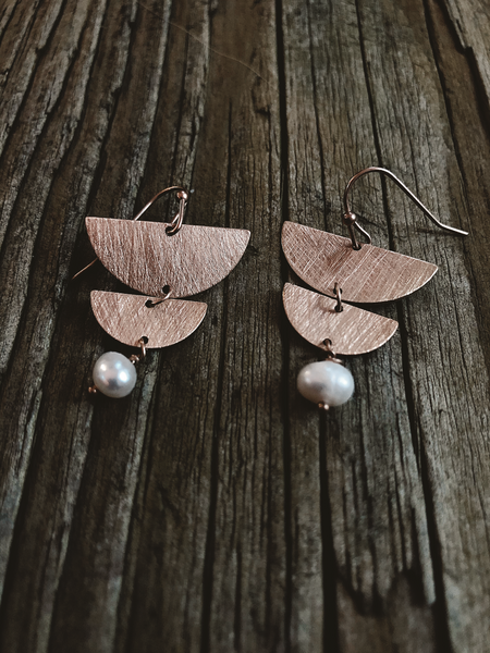 moon phase earring with pearl